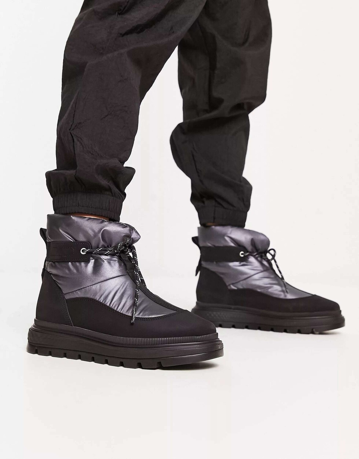 

Черные пуховые ботинки Timberland Ray City, Черный