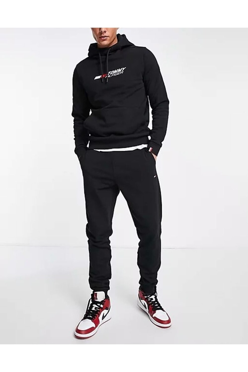 

Спортивный костюм Tommy Hilfiger, черный