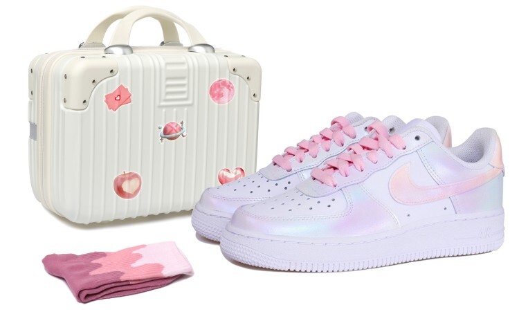 

Женские кроссовки для скейтбординга Nike Air Force 1