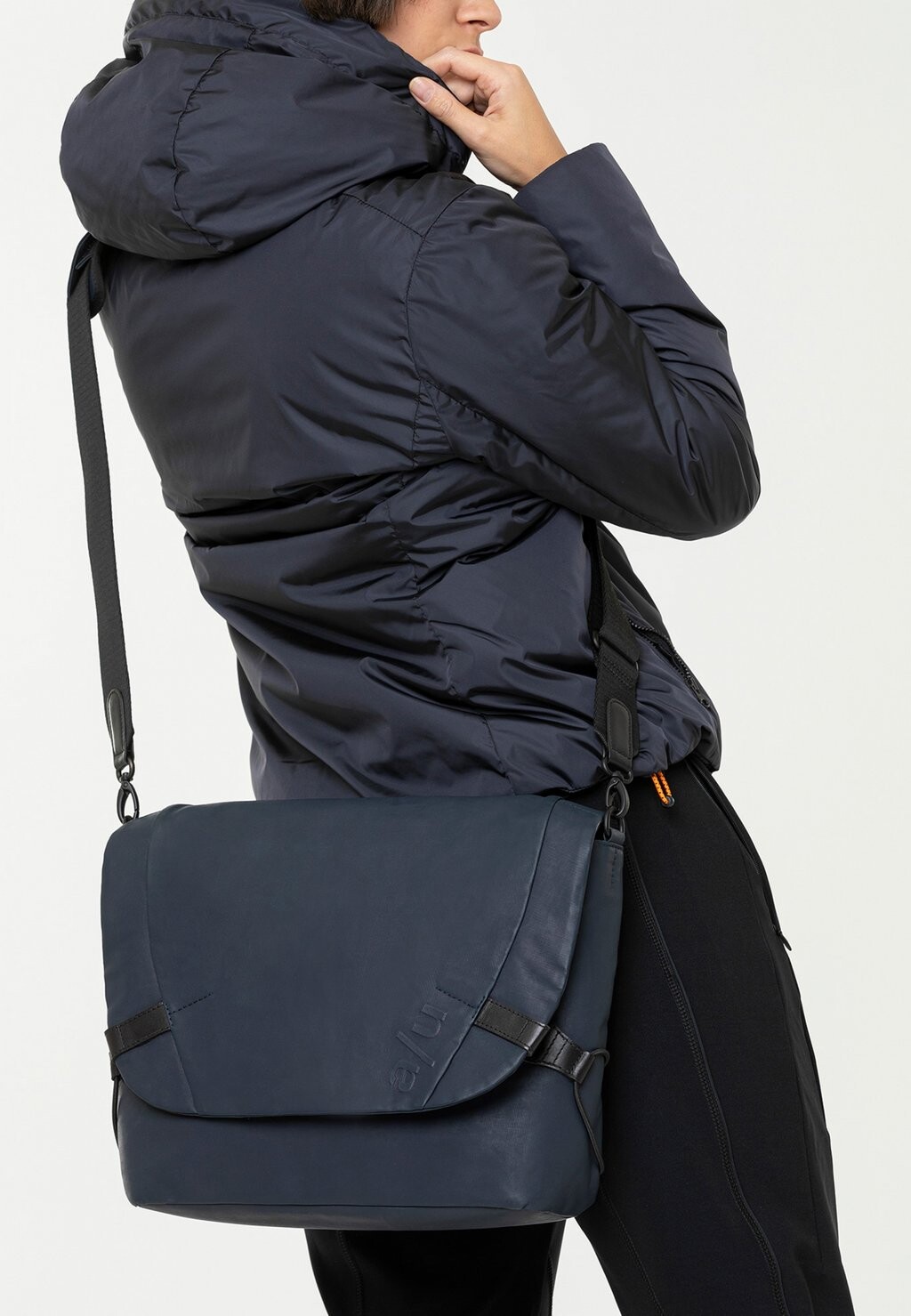 

Сумка через плечо MATSUMOTO UNISEX Aunts & Uncles, цвет storm