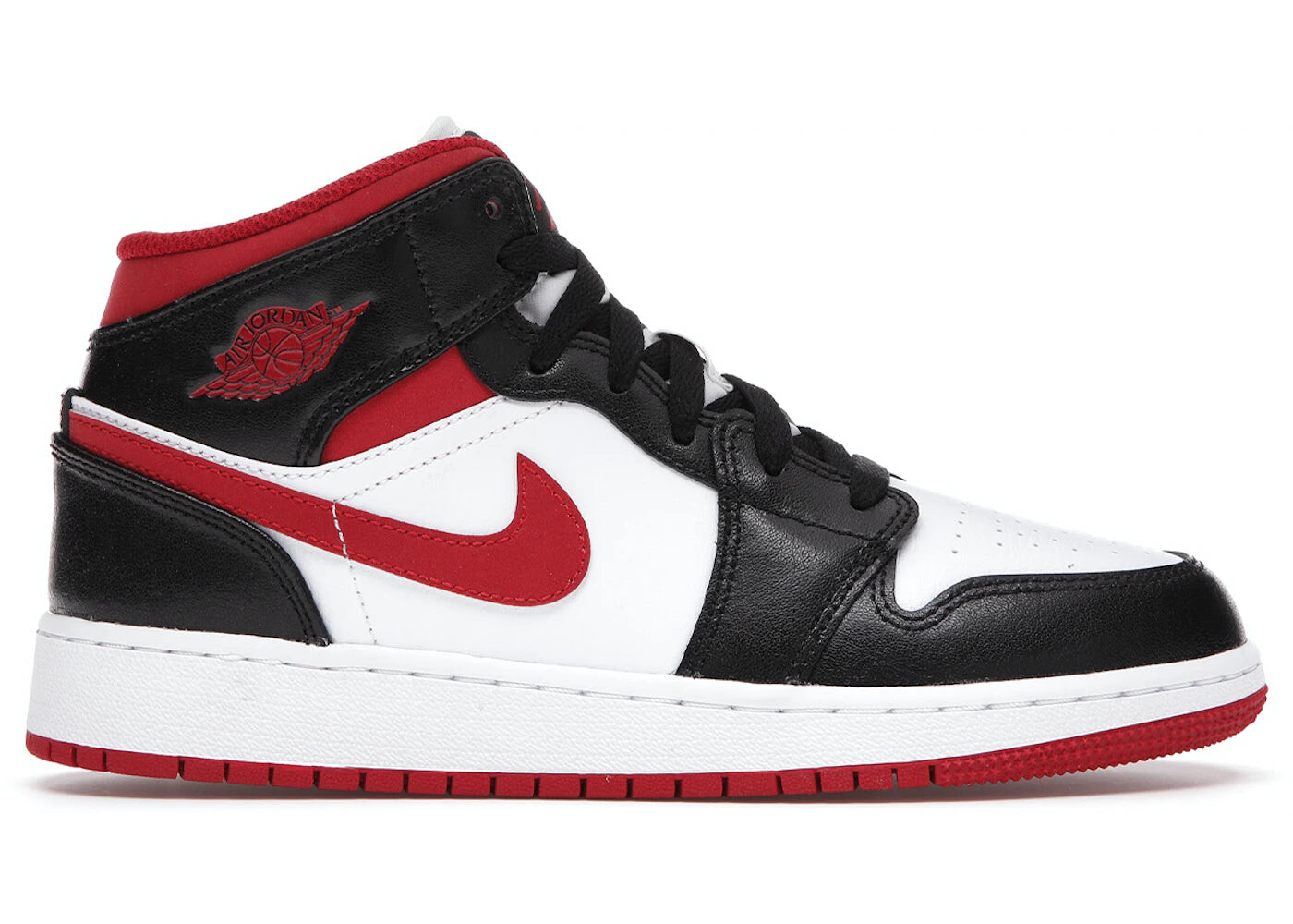 

Кроссовки подростковые Nike Air Jordan 1 Mid, белый / красный / черный