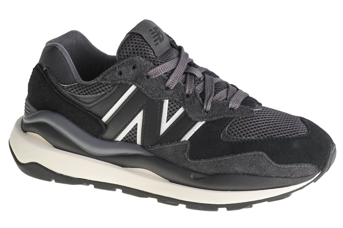 

Кроссовки New Balance New Balance W5740, черный