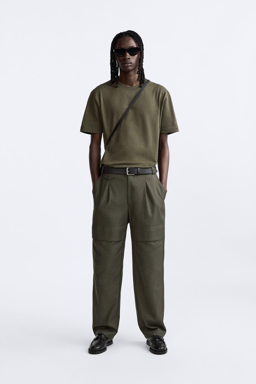 

Очень тяжелая футболка ZARA, хаки