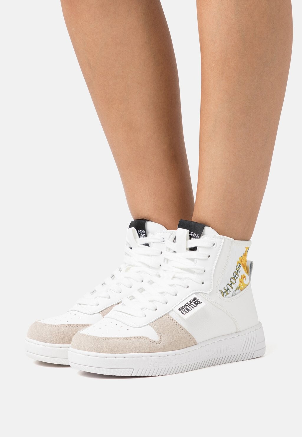

Высокие кроссовки Versace Jeans Couture