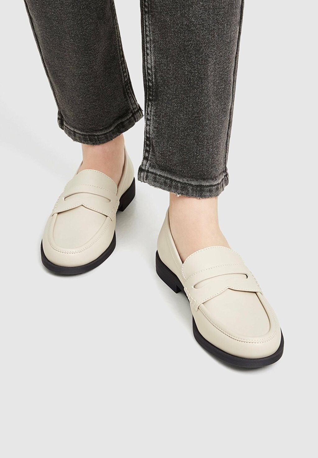 

Лоферы PULL&BEAR