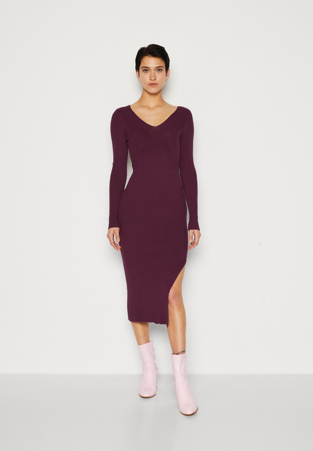 

Платье ONLY ONLJULIE LIFE V NECK DRESS, цвет italian plum