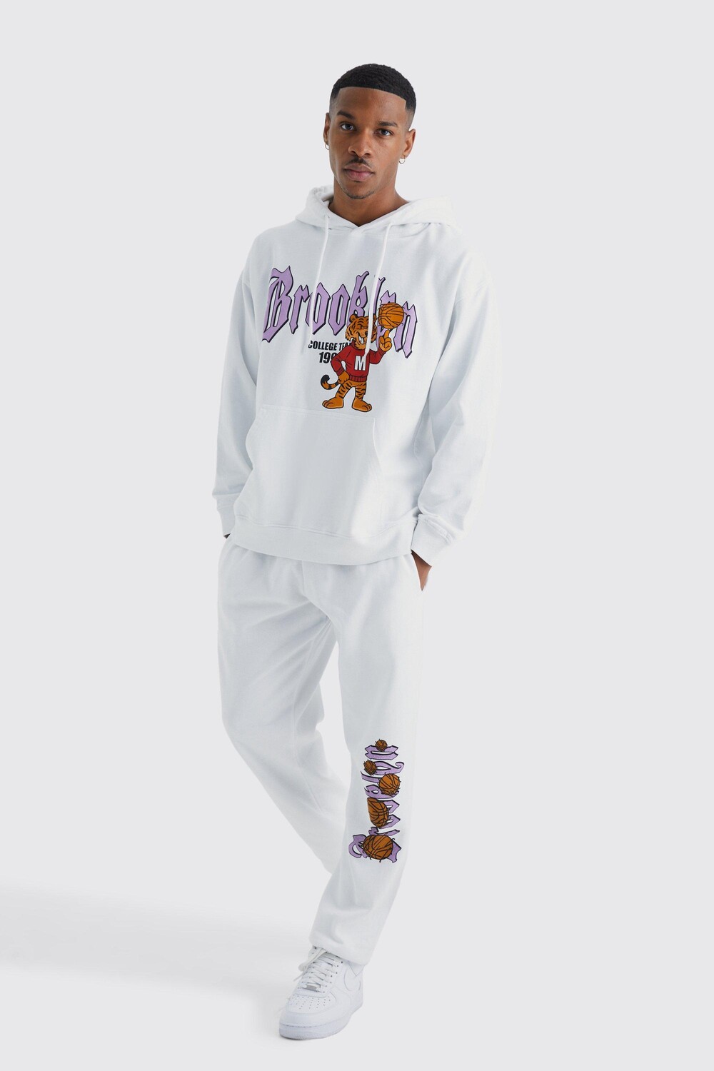 

Спортивный костюм oversize varsity mascot с капюшоном Boohoo, белый