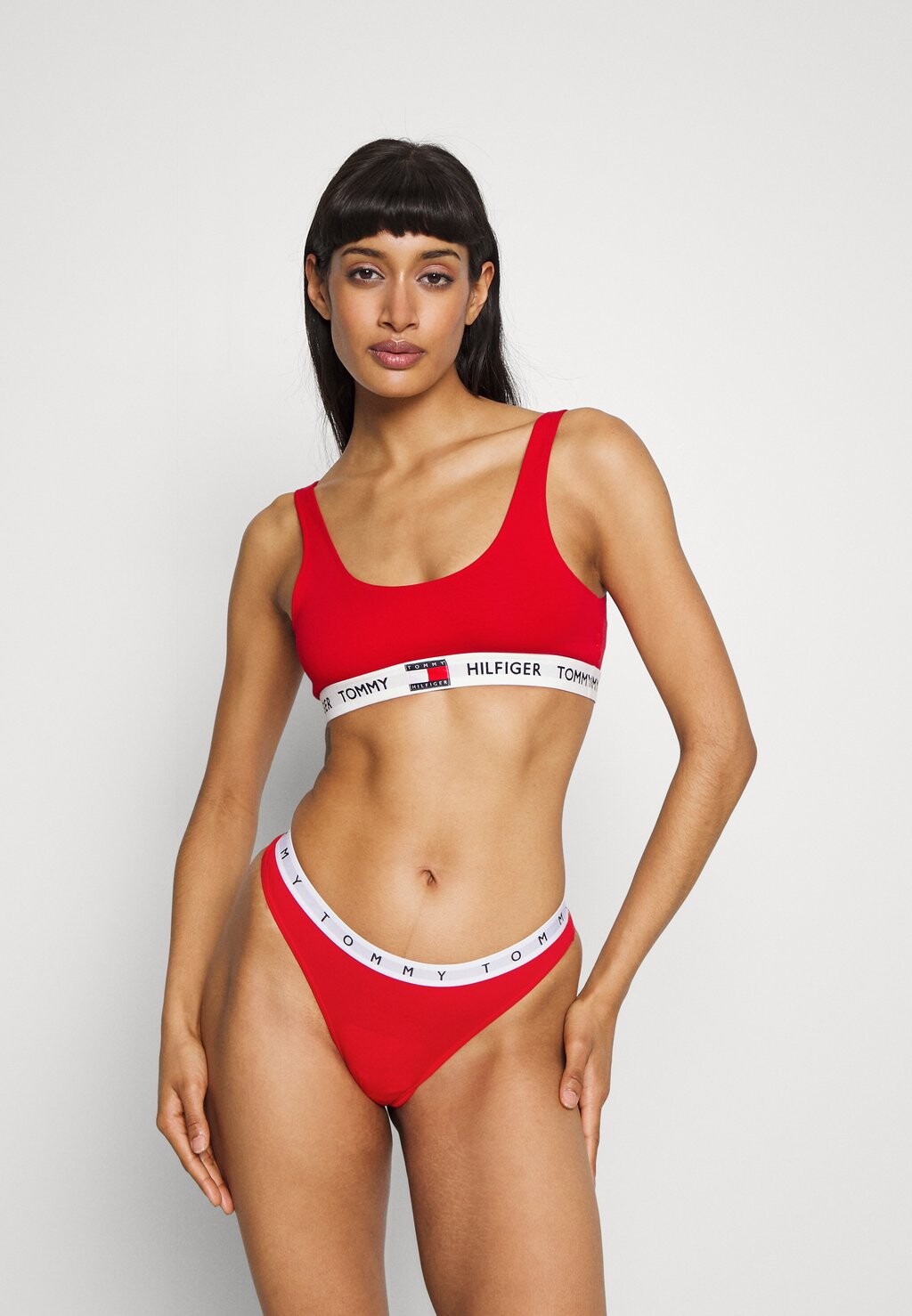 

Стринги Tommy Jeans