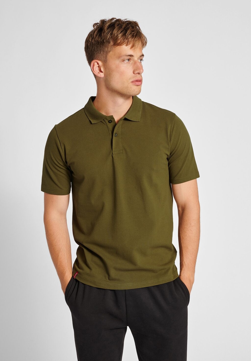 

Рубашка поло Hummel, оливковый