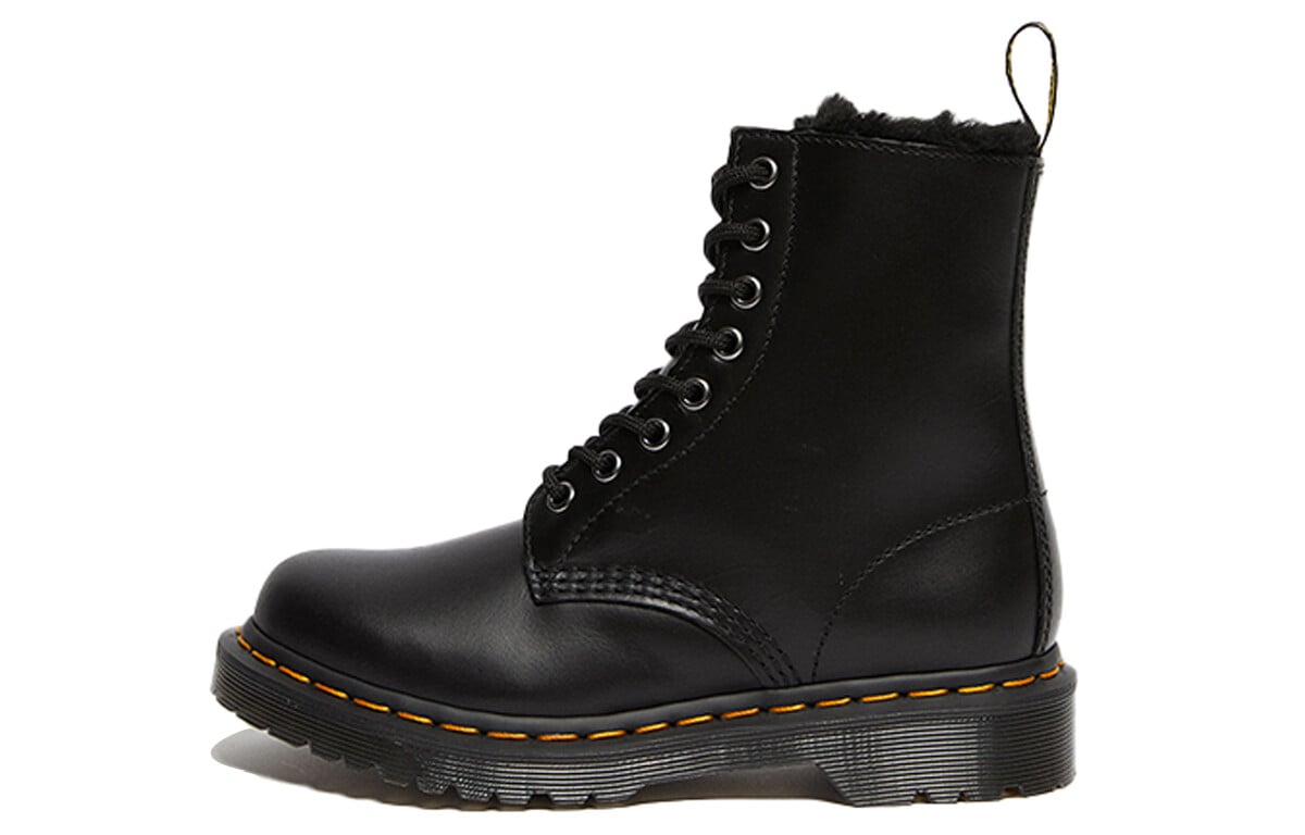

Dr.Martens 1460 Серена 8 Черный