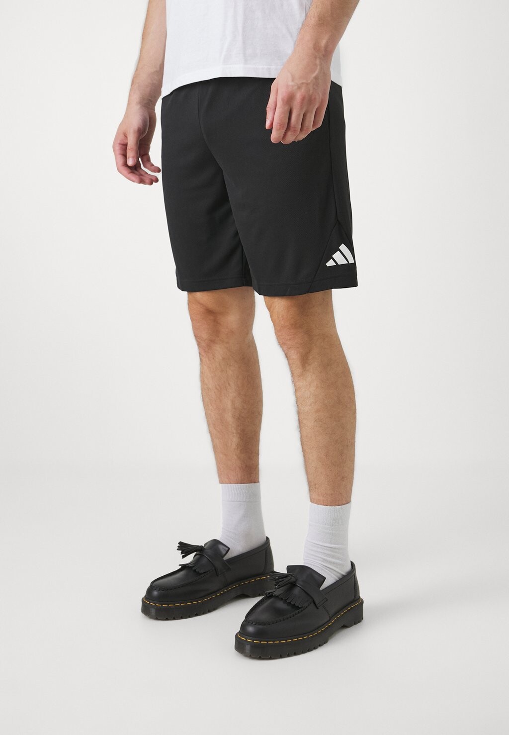 

Спортивные шорты BOS SHORT adidas, черный
