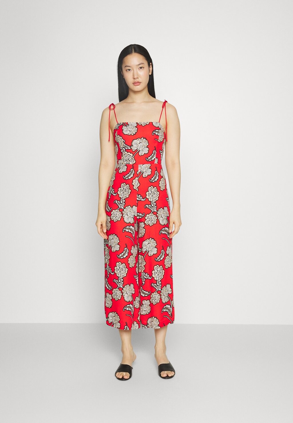 

Комбинезон Josie Tie Alice + Olivia, цвет landmark