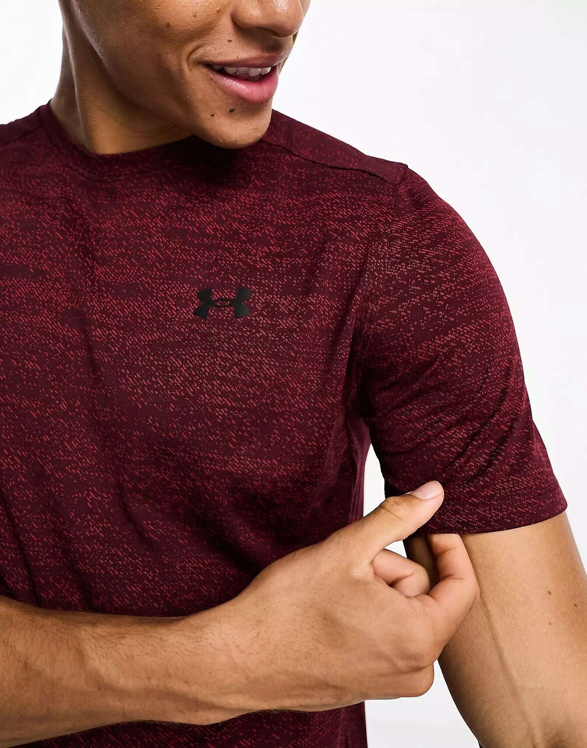 

Бордовая жаккардовая футболка Under Armour Tech Vent, Красный
