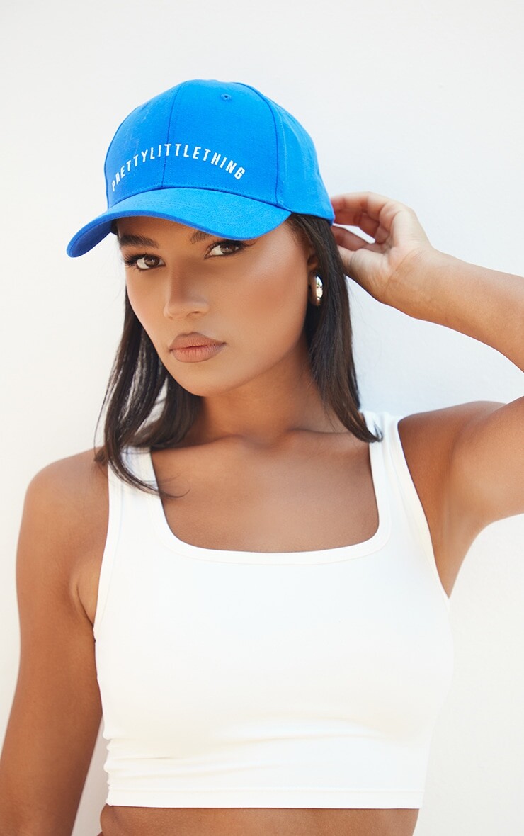 

PrettyLittleThing Кобальтовая базовая кепка