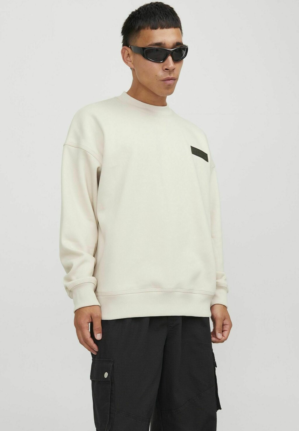 

Толстовка Jack & Jones, лунный луч