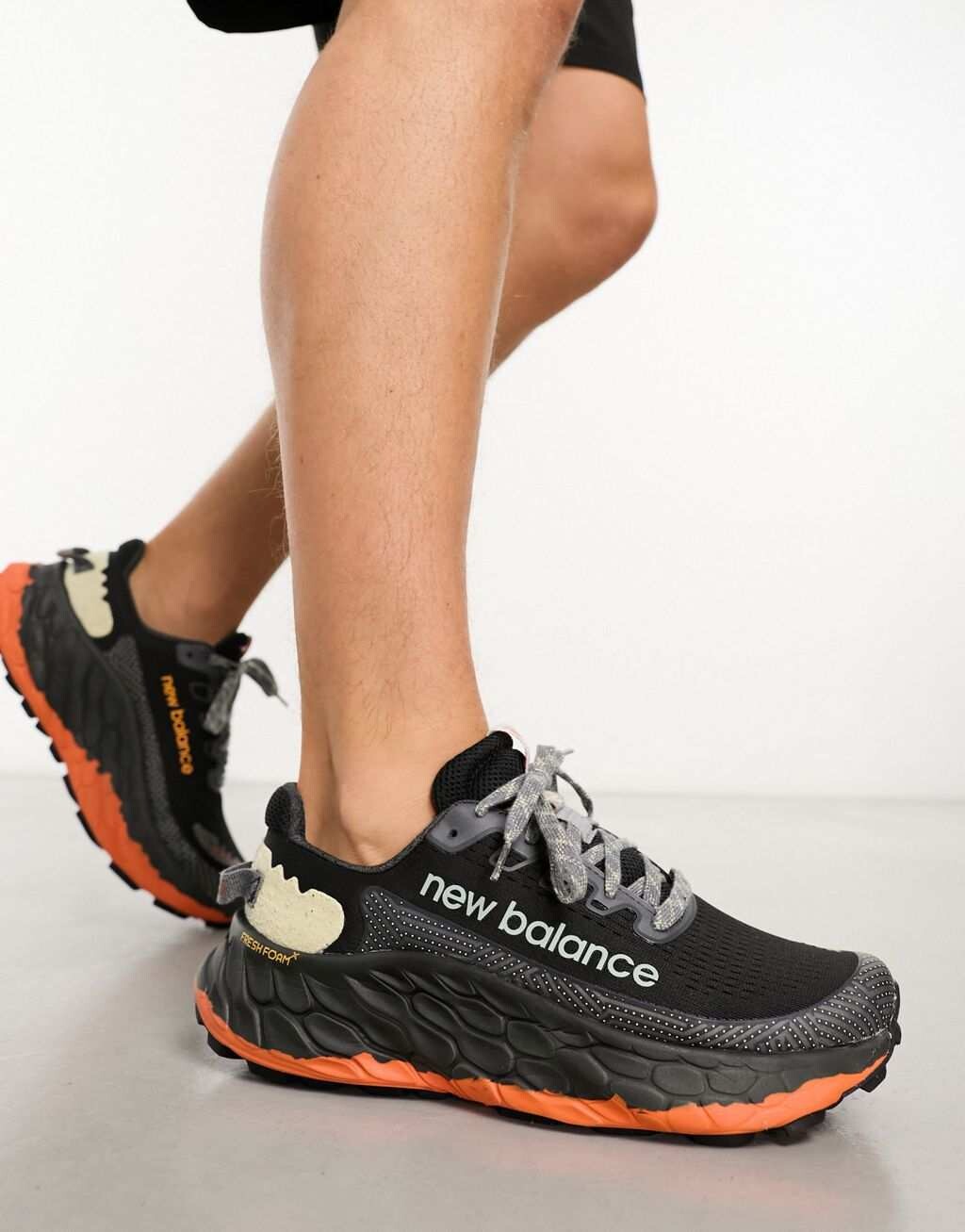 

Черные кроссовки New Balance Running Fresh Foam X More