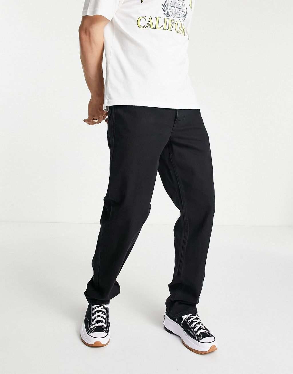 

Черные широкие прямые джинсы ASOS DESIGN