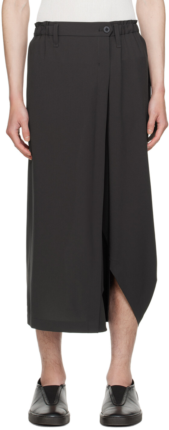 

Серые базовые брюки с бесшовным низом 132 5. Issey Miyake, цвет Charcoal gray