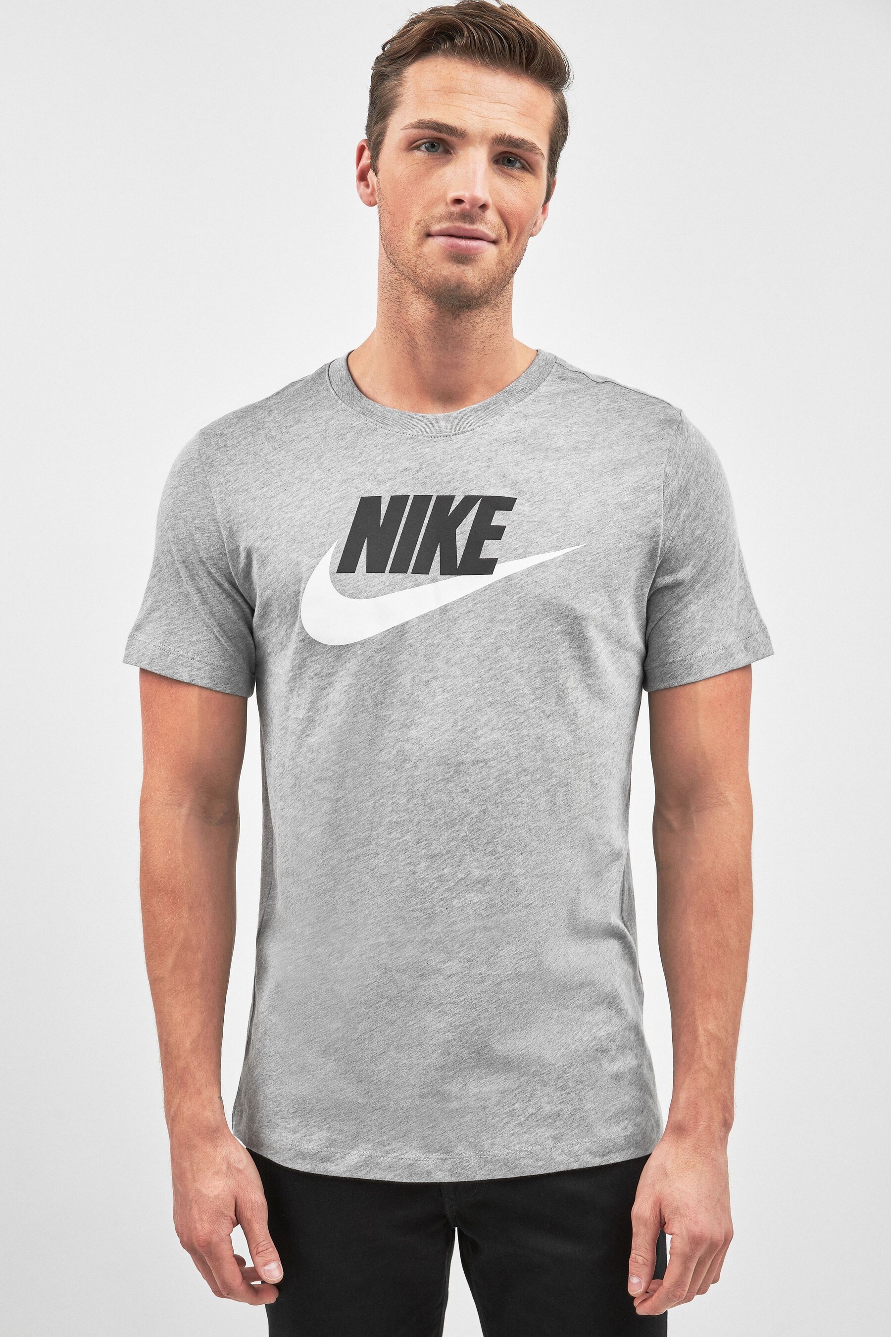 цена Футболка Icon Futura с короткими рукавами Nike, серый