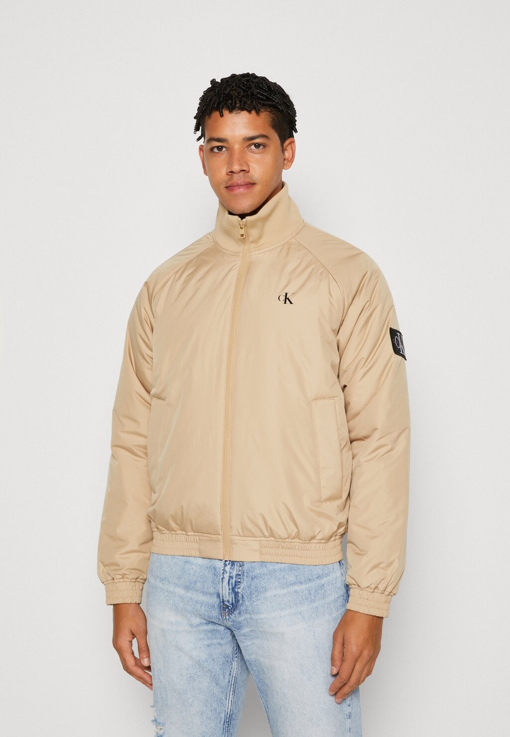 

Ветровка Calvin Klein Jeans PADDED HARRINGTON, цвет travertine
