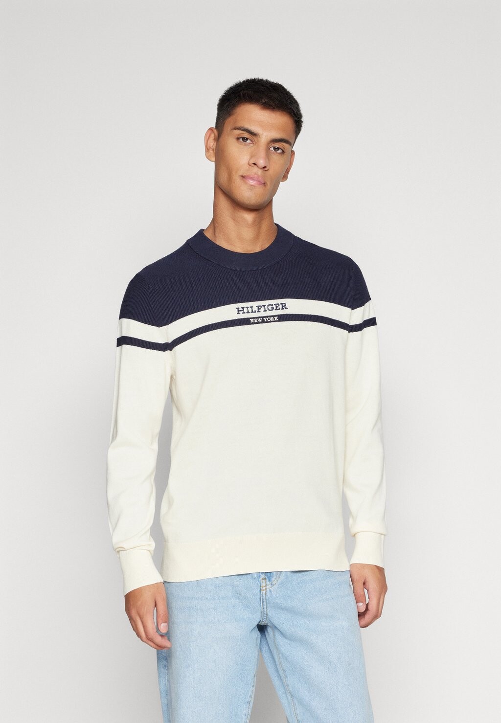 

Вязаный свитер GRAPHIC Tommy Hilfiger, цвет calico/ desert sky