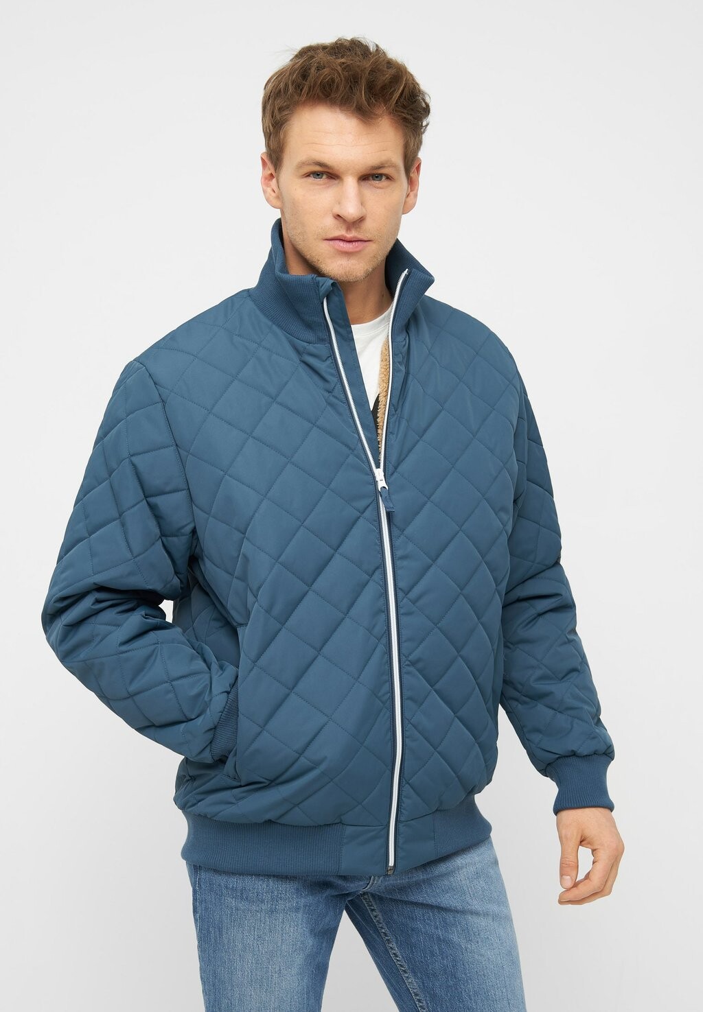 

Легкая куртка QUILTBY COZY Derbe, цвет orion blue caramel