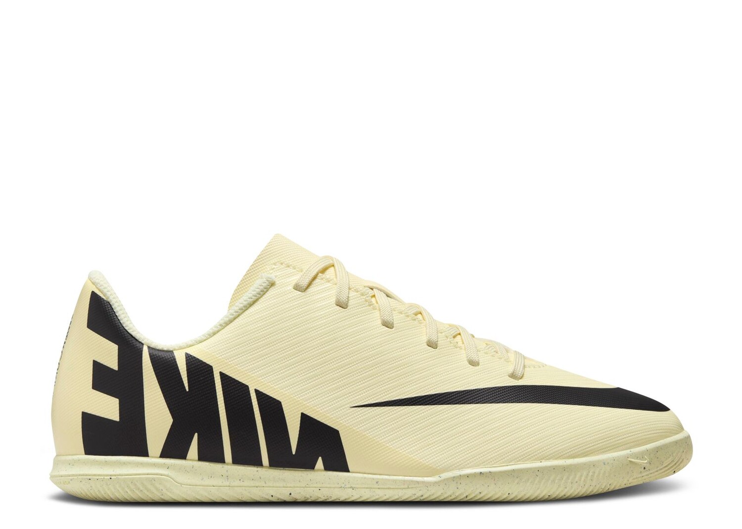 

Кроссовки Nike Mercurial Vapor 15 Club Ic Gs 'Mad Ready Pack', кремовый