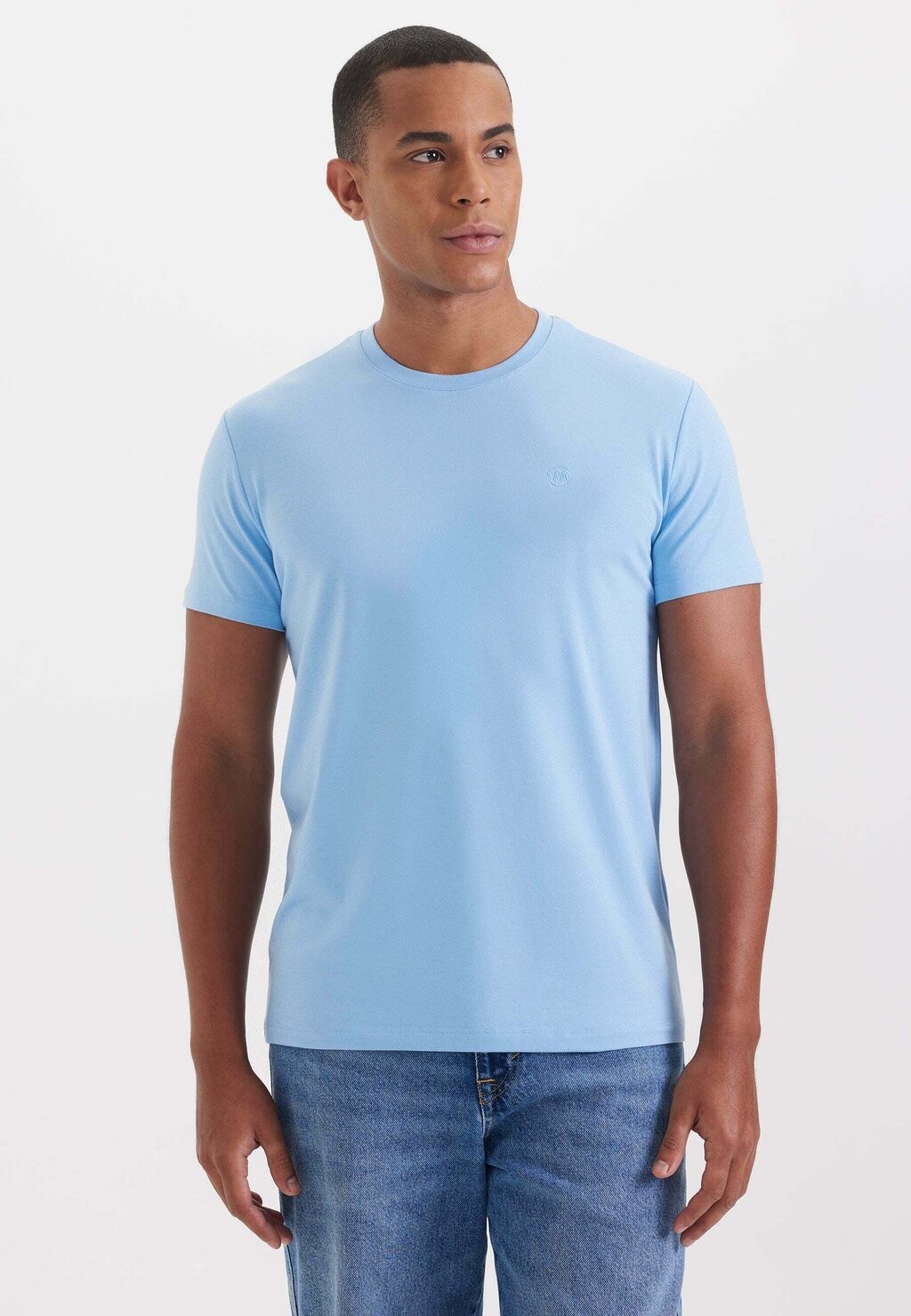

Базовая футболка Parker WESTMARK LONDON, цвет sky blue