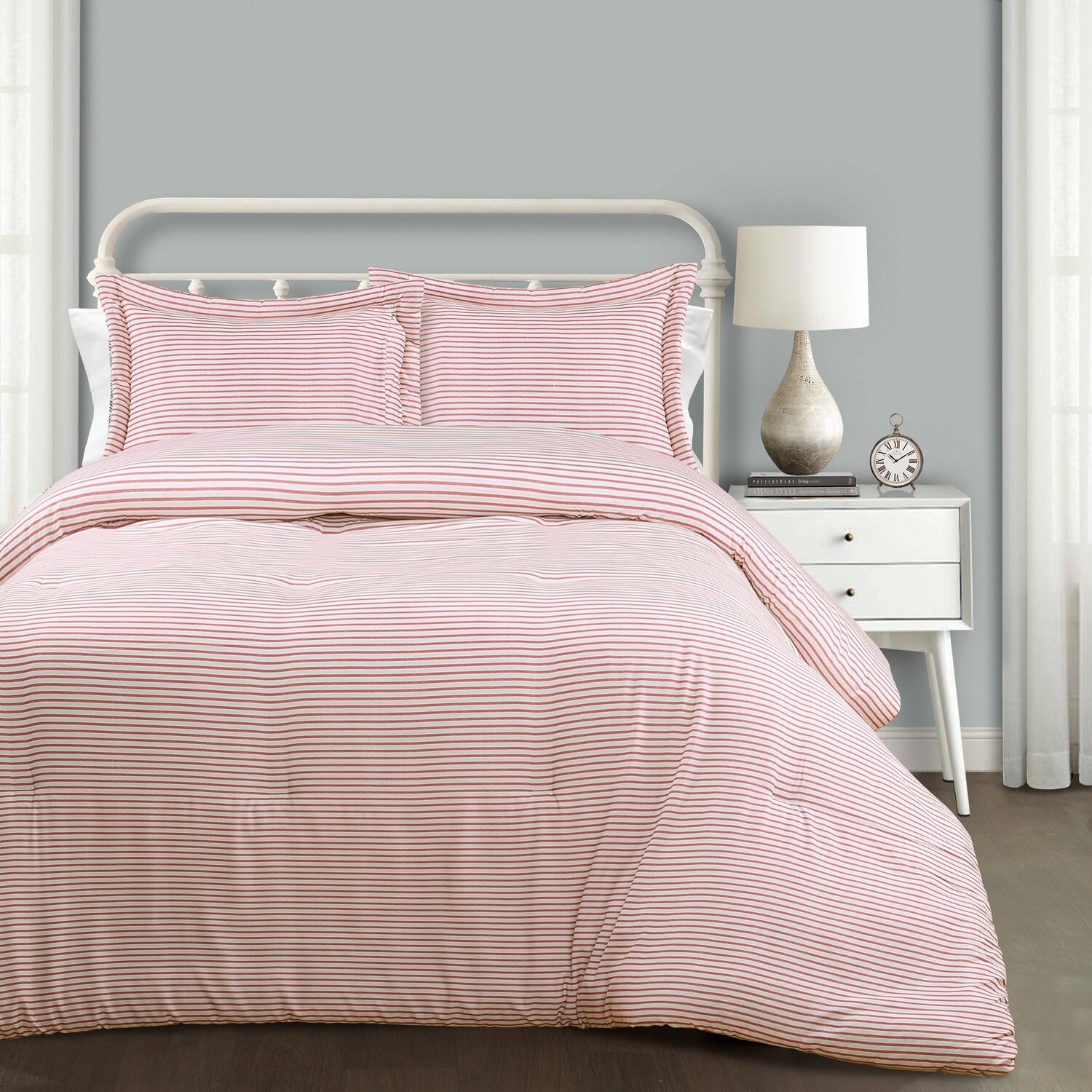 

Большой комплект одеял Farmhouse Stripe Rev. черного цвета из 3 предметов Cal King Lush Decor, цвет Red