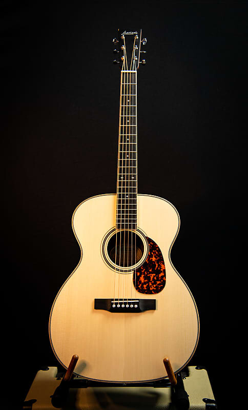 

Акустическая гитара Larrivée OM-40R Moon Spruce & Rosewood