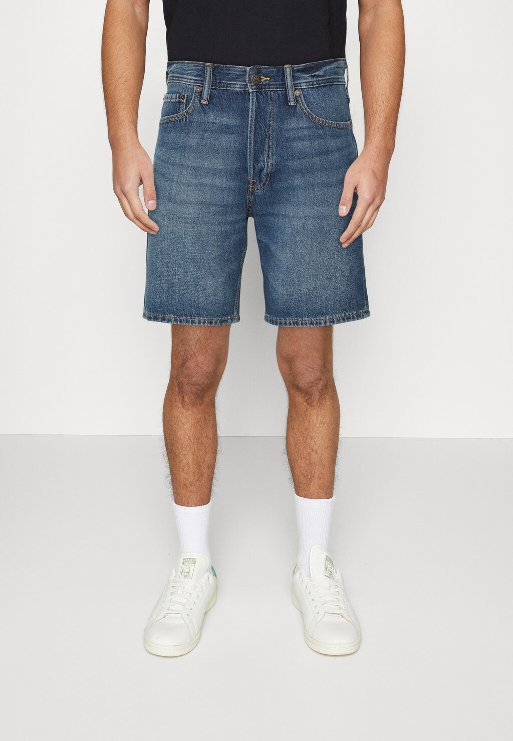 

Джинсовые шорты JJICHRIS JJORIGINAL Jack & Jones, синий деним