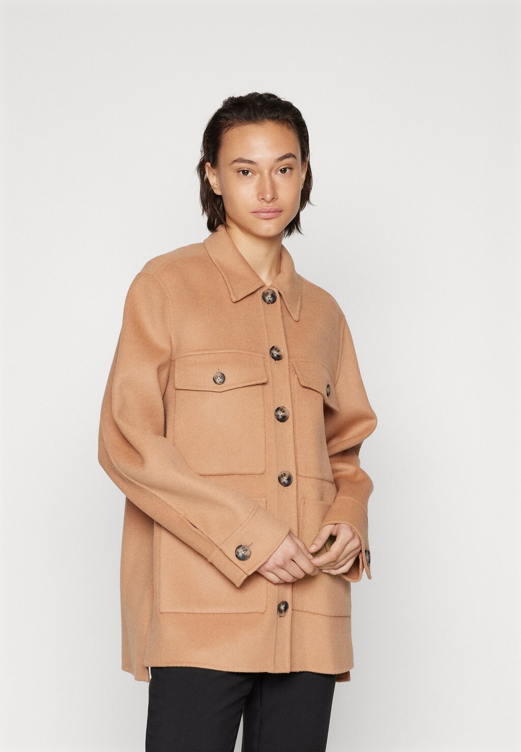 

Классическое пальто Juno IVY OAK, цвет golden camel