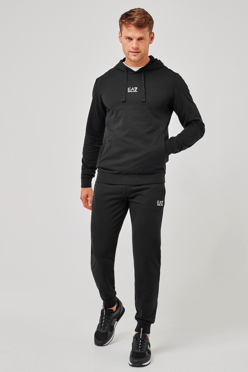 

Спортивный костюм Emporio Armani Ea7, черный