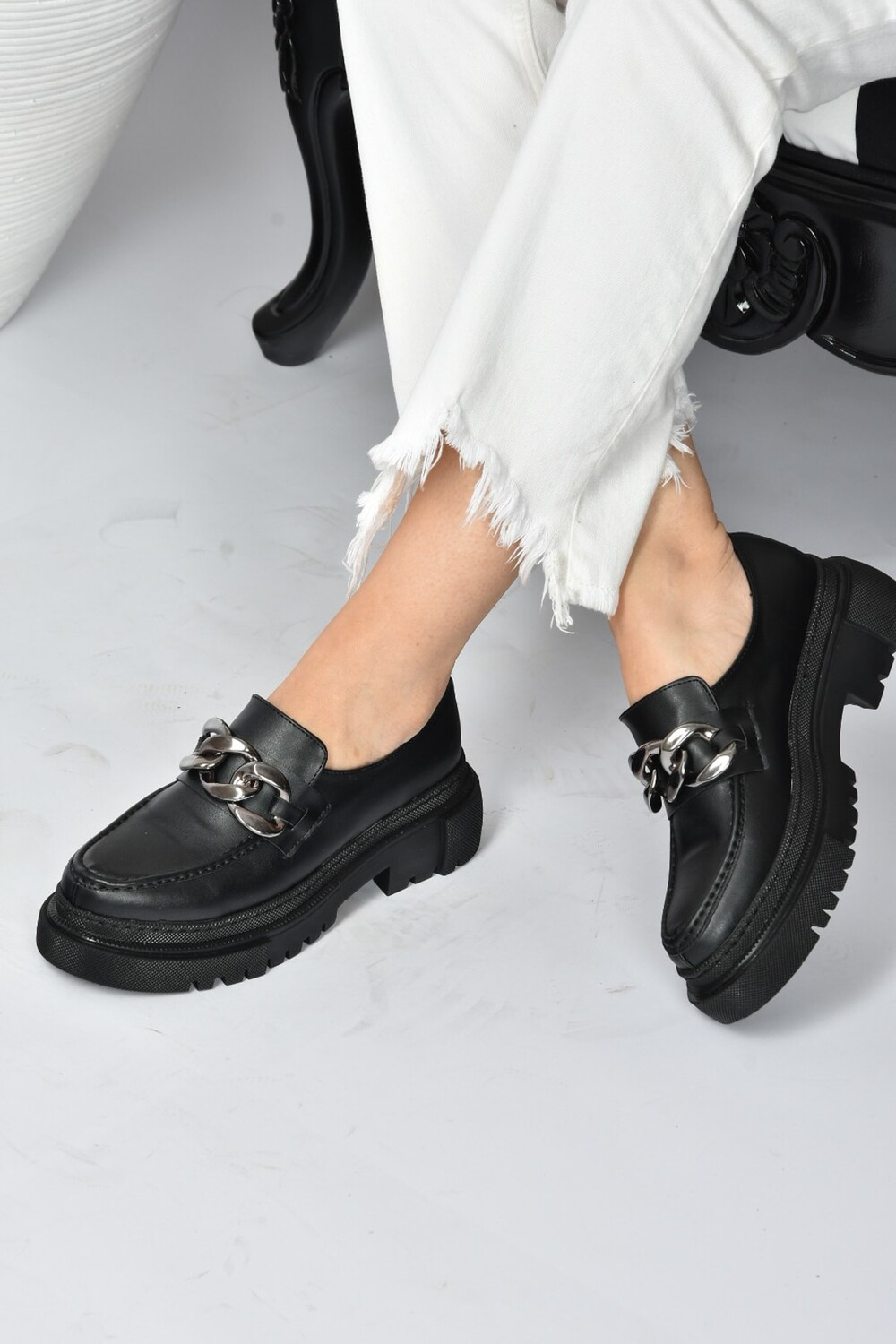 

Черные женские повседневные туфли на толстой подошве Fox Shoes, черный