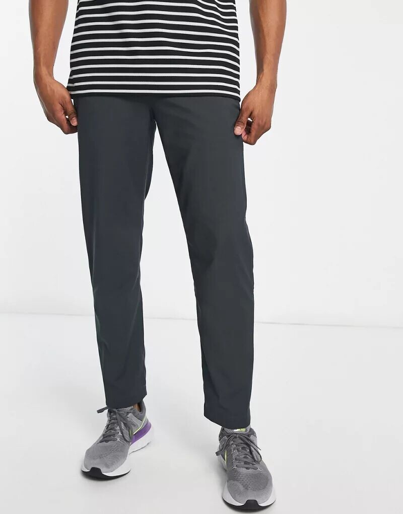 

Серые брюки Nike Dri-Fit Victory