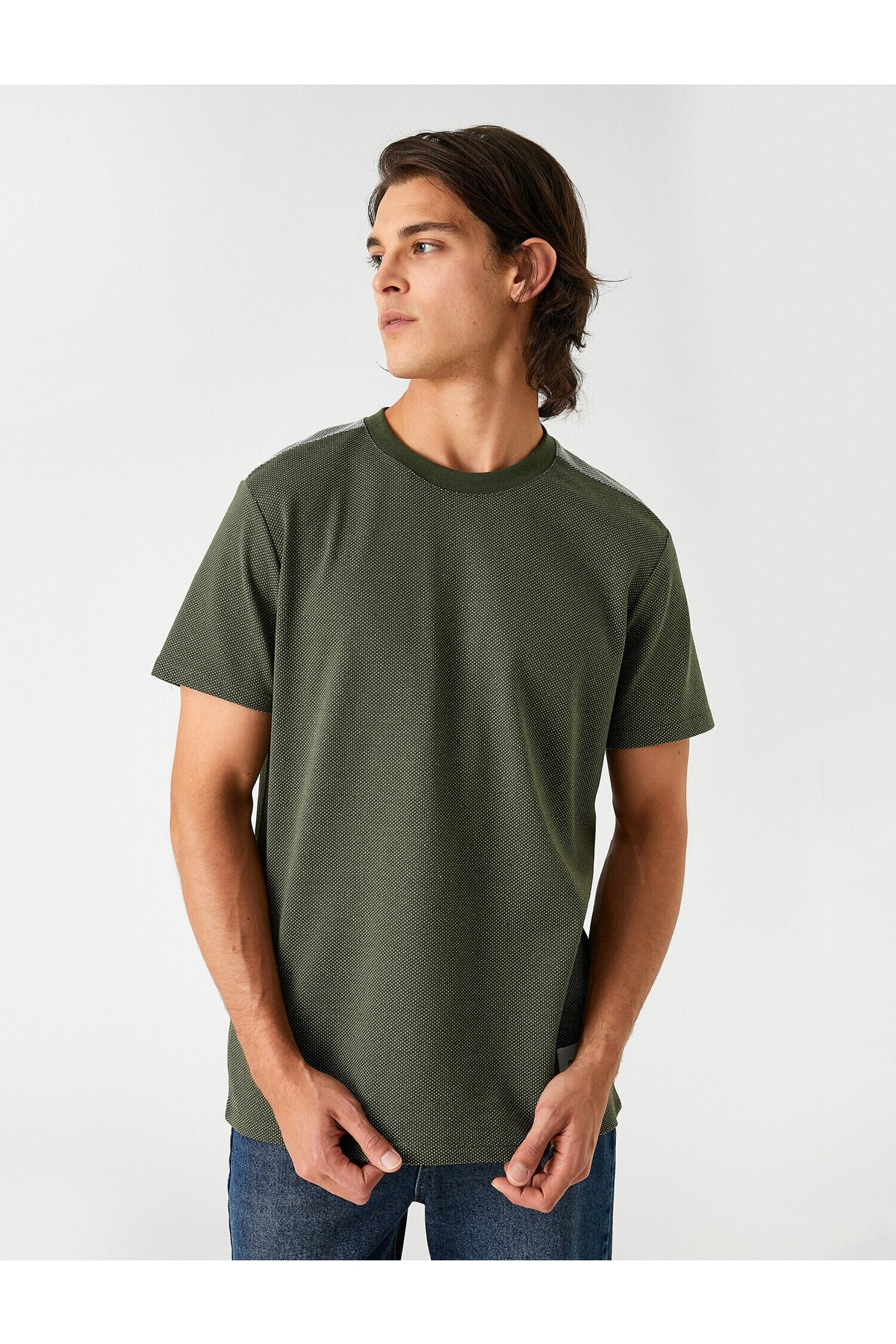 цена Вязаная футболка с деталью на плечах Koton, зеленый