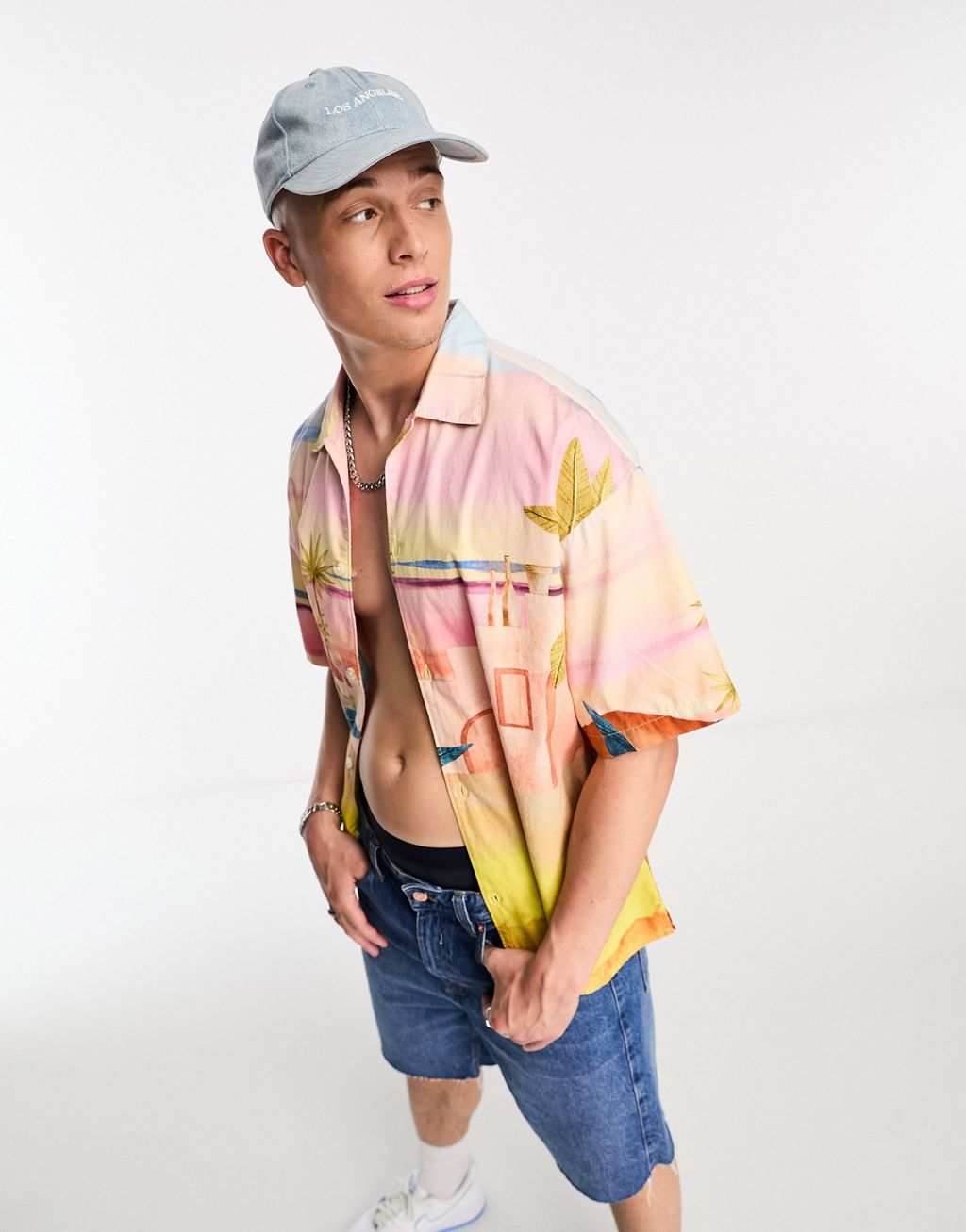 Рубашка оверсайз с глубоким воротником и живописным пляжным принтом Jack & Jones Originals цена и фото