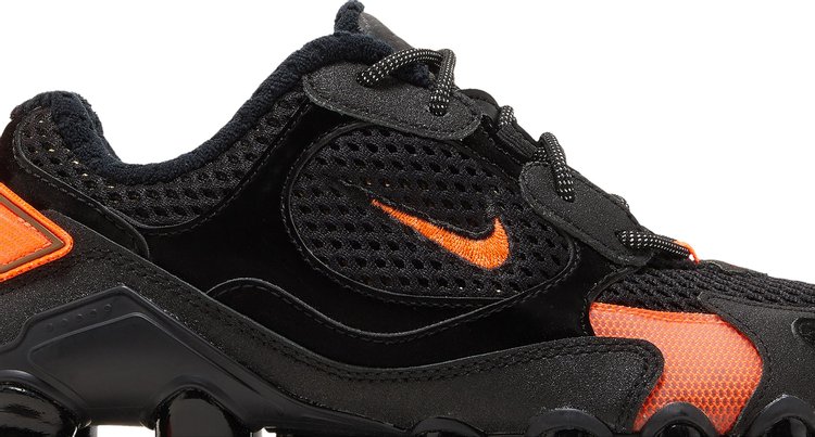 Nike shox 2024 noir et orange