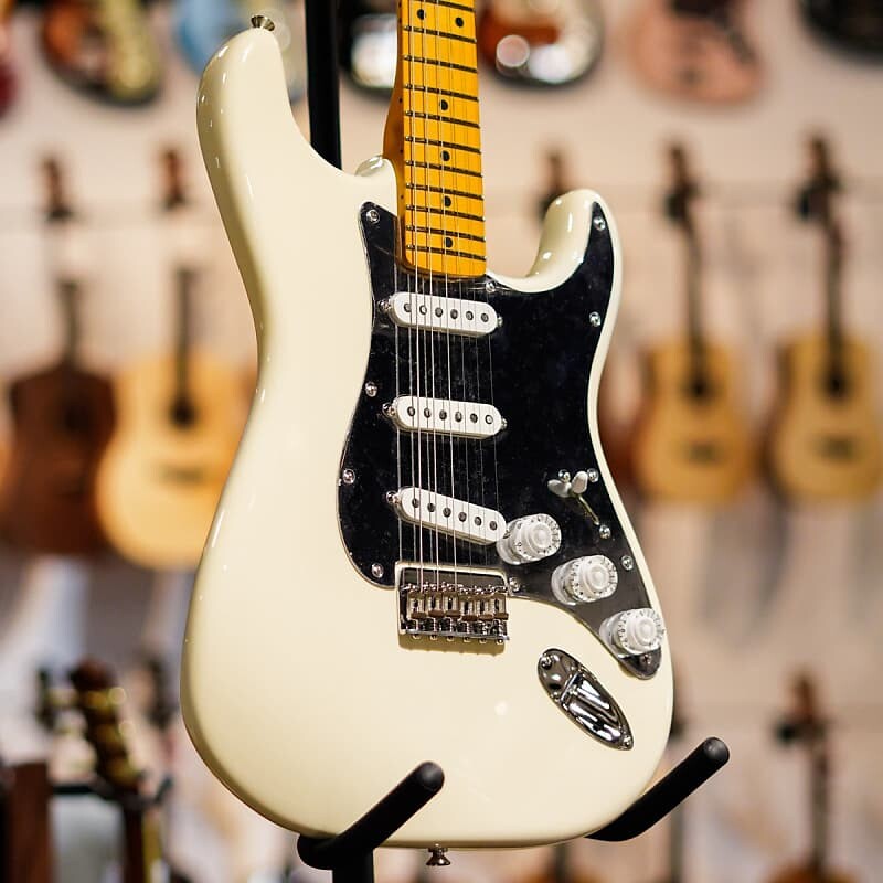 

Гитара Fender Nile Rodgers Hitmaker Stratocaster