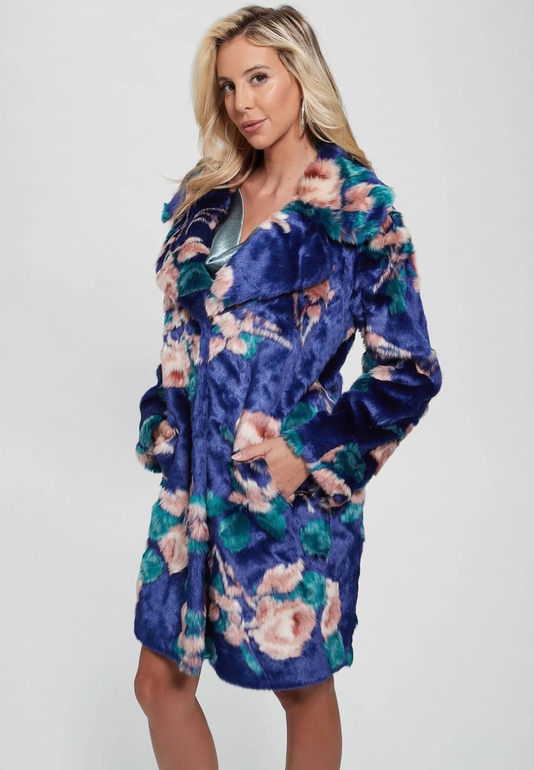 

Пальто зимнее Guess, mehrfarbig grundton blau