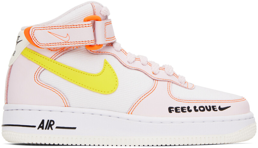 

Бело-розовые кроссовки Air Force 1 '07 Mid Nike