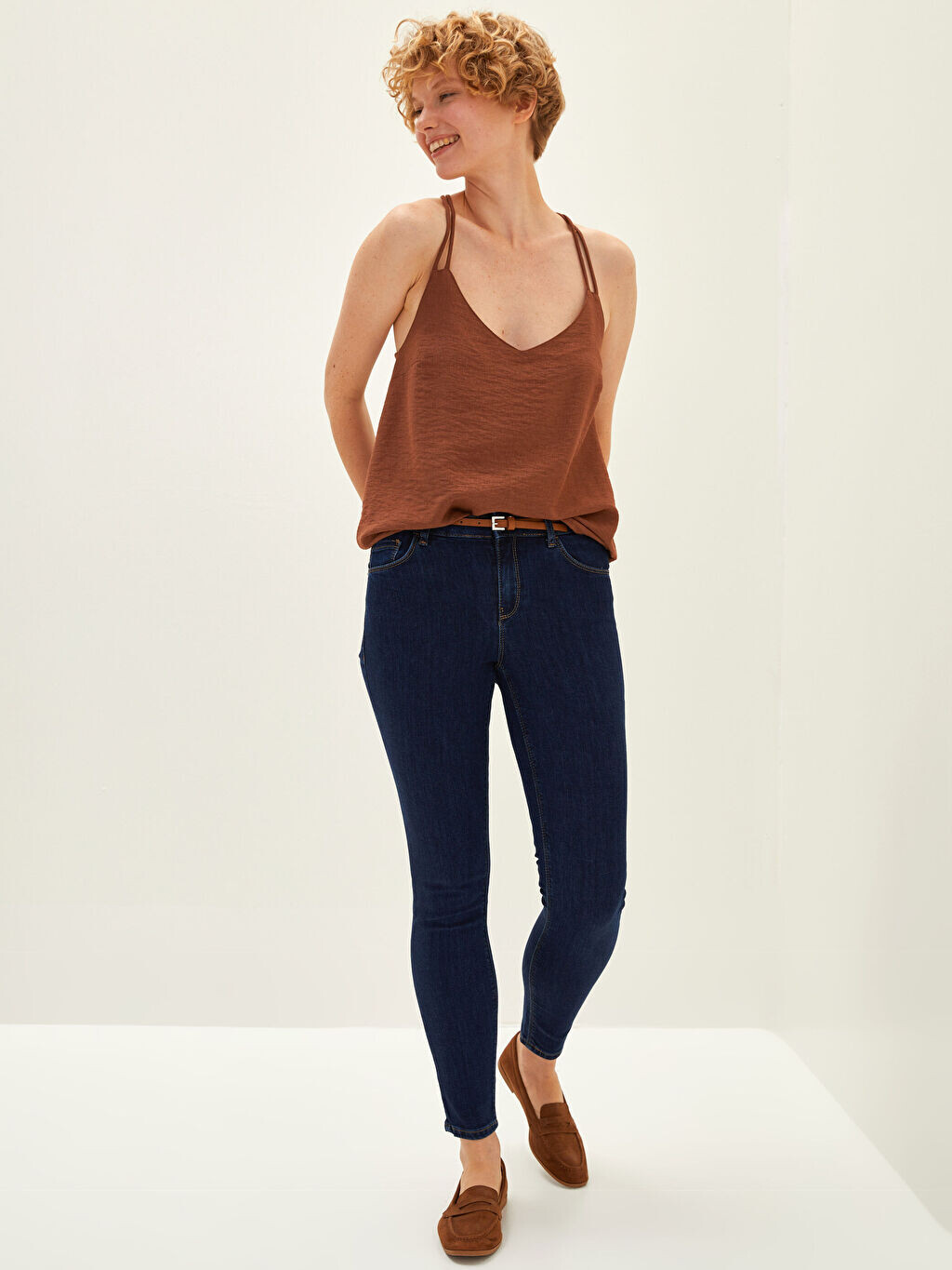 

Женские зауженные джинсы Rodeo с нормальной талией и карманами LCW Jeans