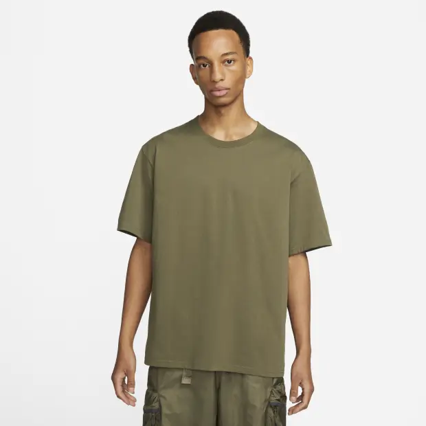 

Футболка Nike Sportswear Tech Pack Dri-FIT, оливково-зеленый