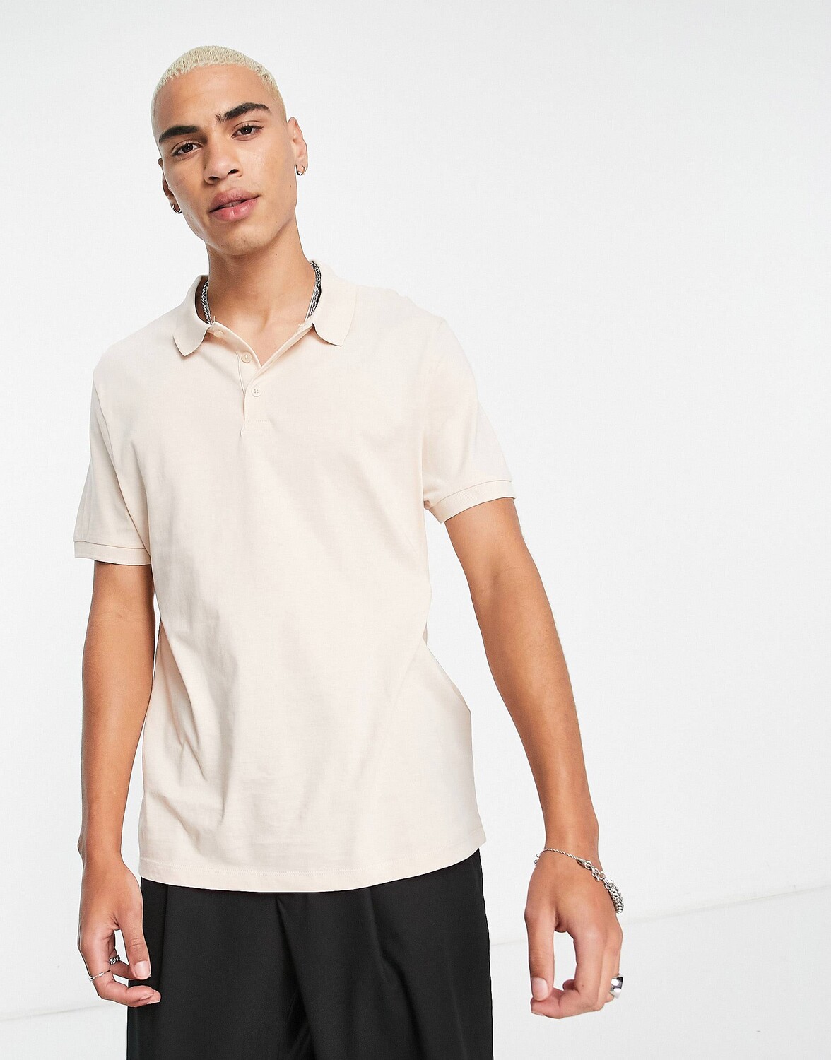 

Бежевое поло из джерси ASOS DESIGN