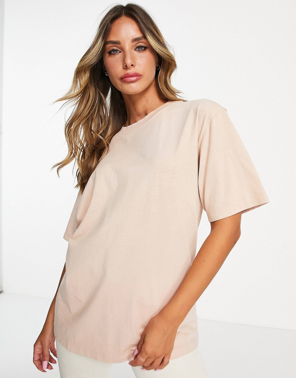 

Песочная футболка оверсайз ASOS DESIGN