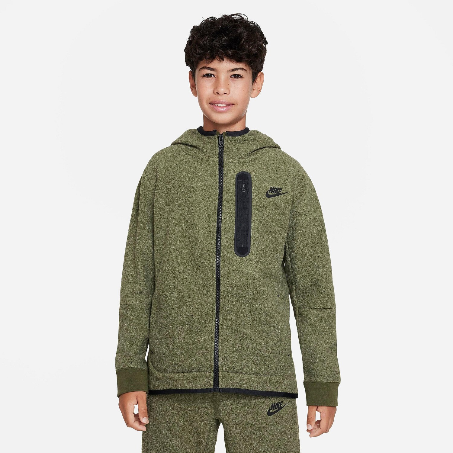 

Худи Nike Tech Fleece Winterized с молнией во всю длину для мальчиков, зеленый