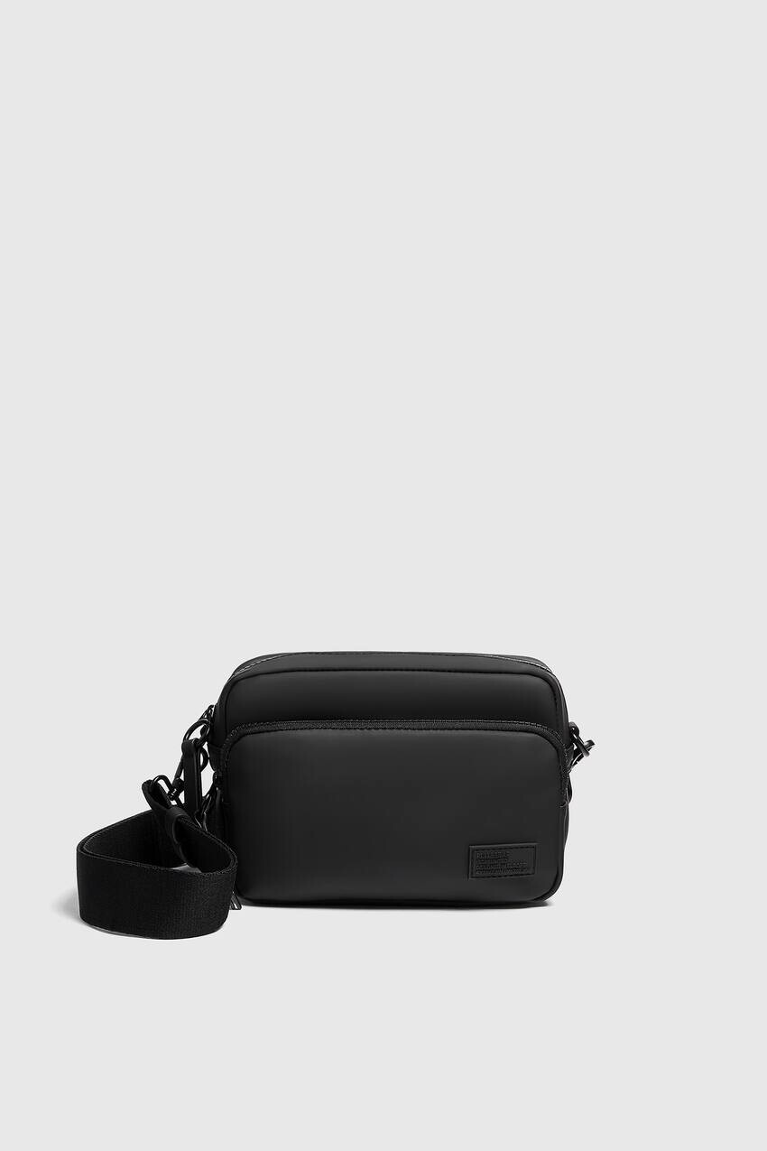 

Прорезиненная сумка через плечо Pull&Bear, черный