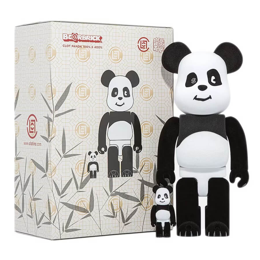 Набор фигурок Bearbrick x CLOT Panda 100% & 400%, 2 предмета, черный/белый medicom toy pac man x grafflex 01
