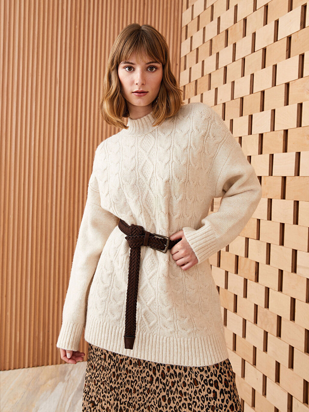 

Женская трикотажная туника с длинным рукавом с высоким воротником и узором LCW Modest