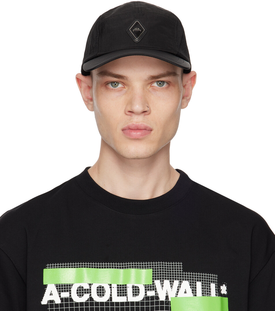 

Черная кепка с металлическим логотипом A-COLD-WALL*